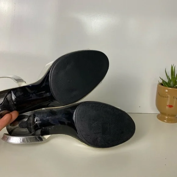 Onex Women's Cream Slingback Shoes Size 8 - Picture 6 of 7